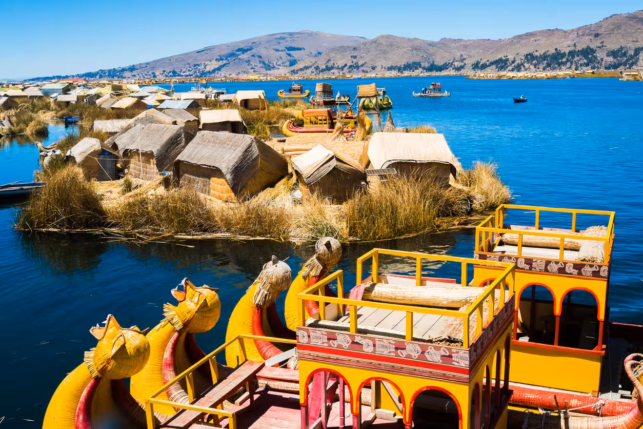 Navegación en el Lago Titicaca.